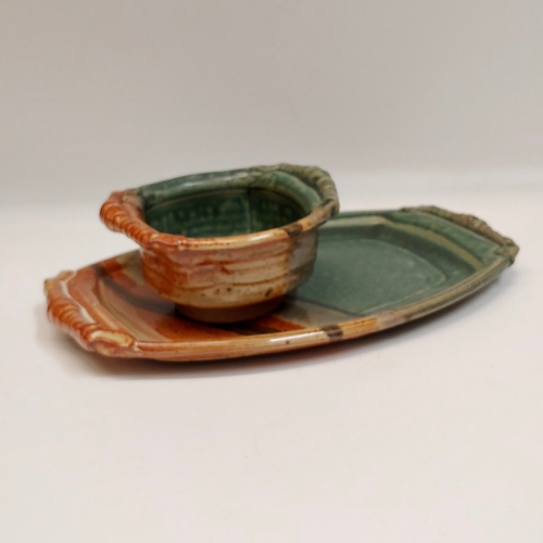 #221172 Chip & Dip Green/Rust/Blk $18 at Hunter Wolff Gallery